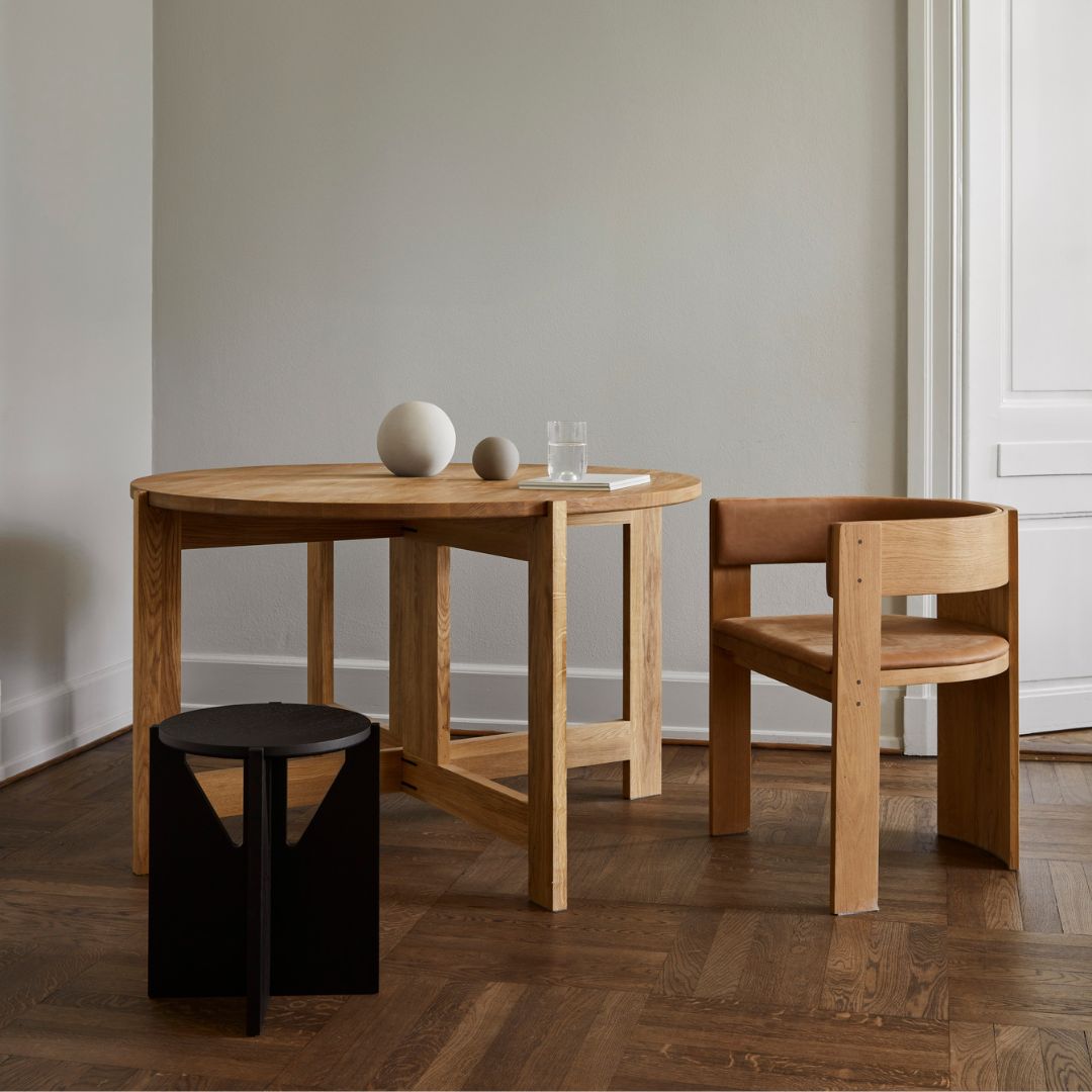 Kristina Dam Studio｜Simple Stool - Black Lacquered Oak