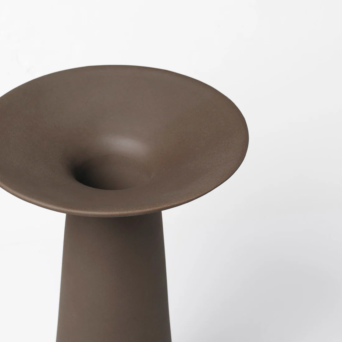 Kristina Dam Studio｜Collar Vase - L