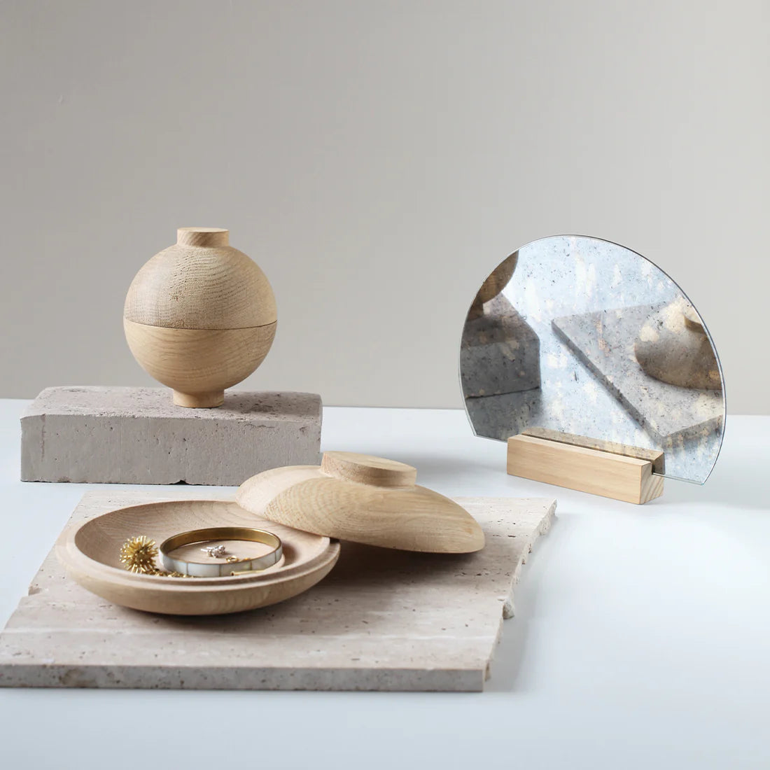 Kristina Dam Studio｜Wooden Sphere - Light